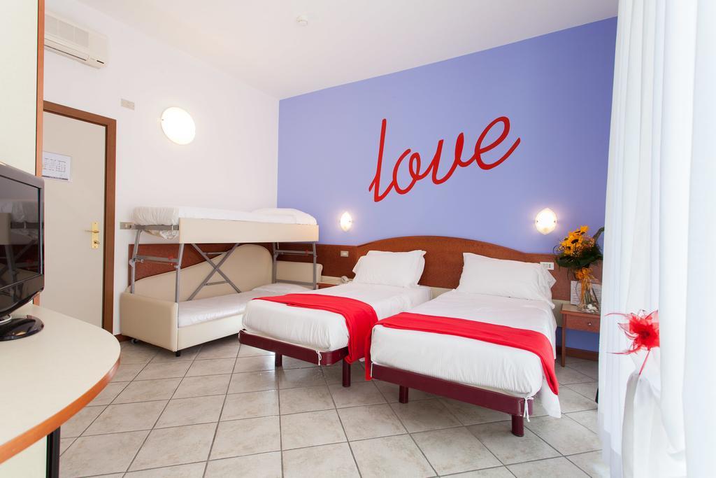 B&B Isabella Milano Marittima Habitación foto